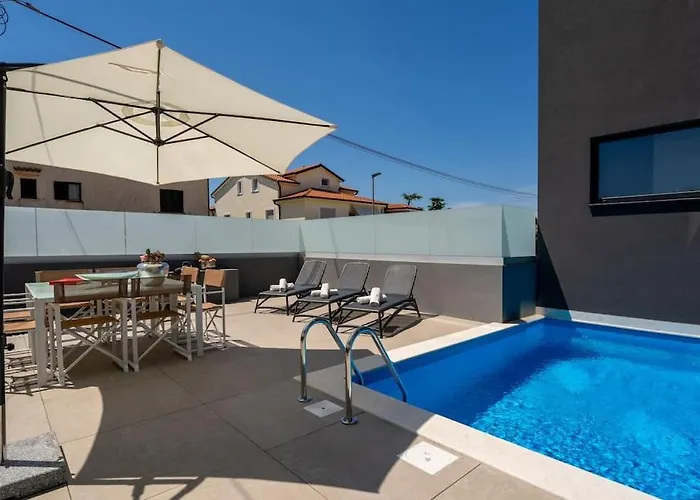 Villa Casa Brave By Briskva